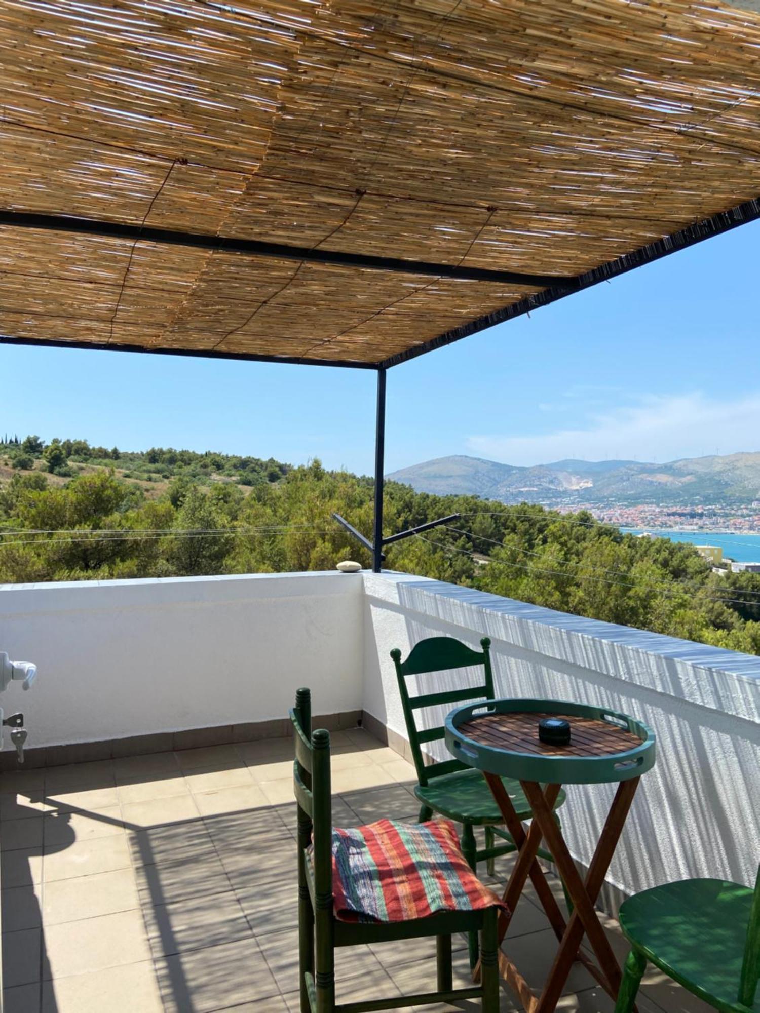 Family House Ljubica Villa โตรกีร์ ภายนอก รูปภาพ